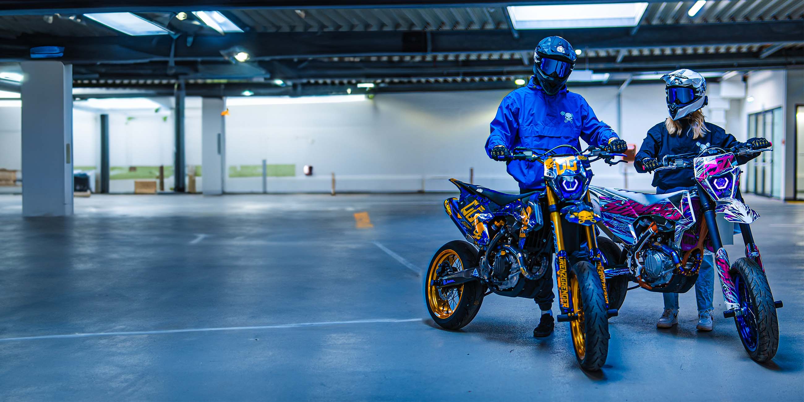 Precision Graphics for Professional Riders